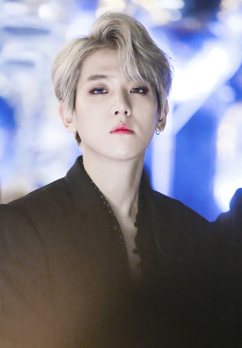 Baekhyun attending the 2017 Melon Music Awards