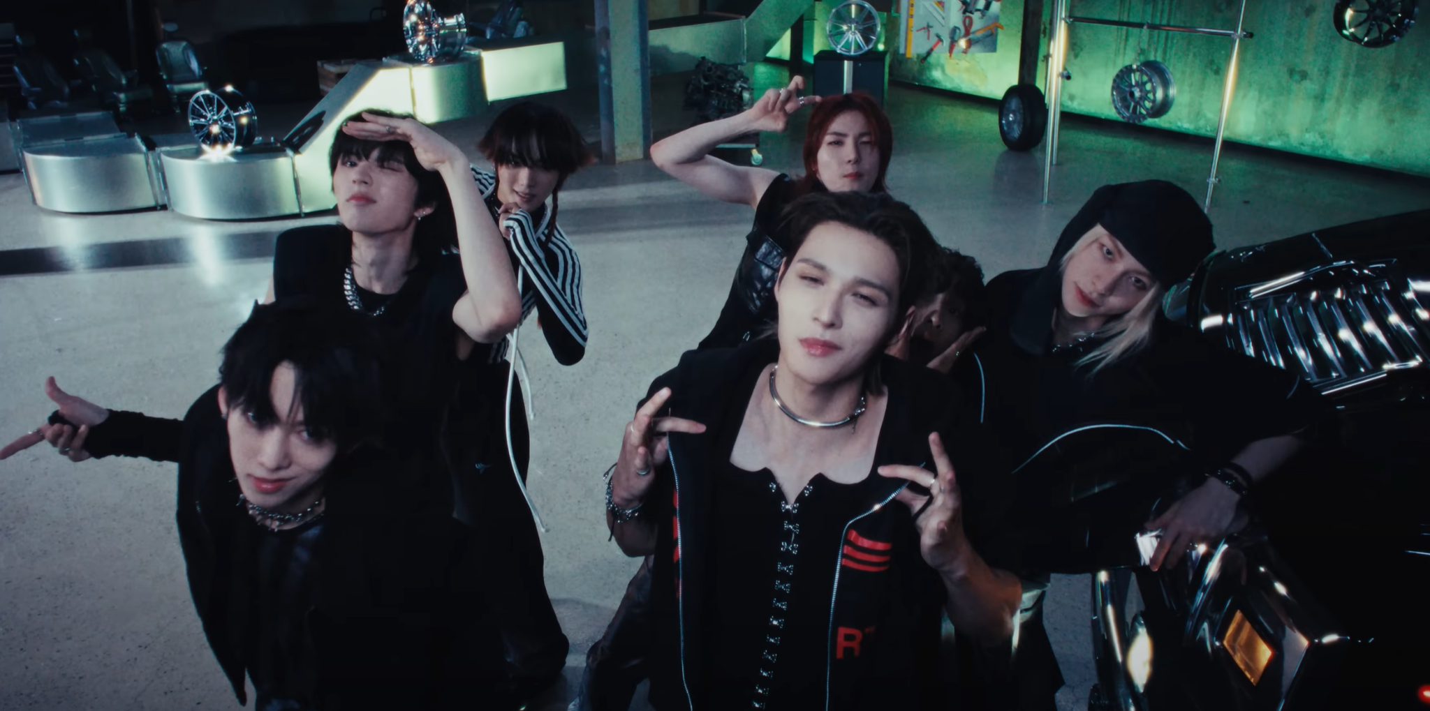 AMPERS&ONE Dominates Comeback Showcase with Razor-Sharp Choreography for ‘That’s That’